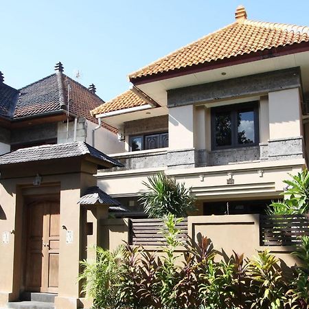 Villa Indah Kuta Royal - Private Pool - Optic Fiber High Speed Internet Dış mekan fotoğraf