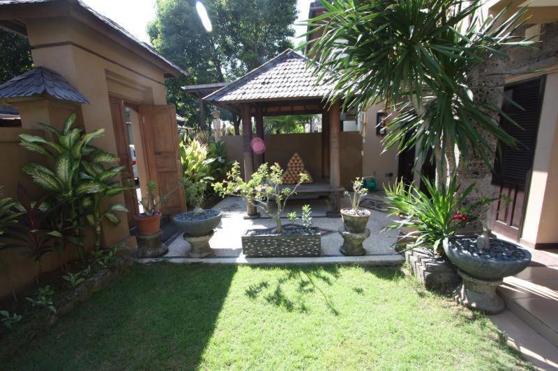 Villa Indah Kuta Royal - Private Pool - Optic Fiber High Speed Internet Dış mekan fotoğraf